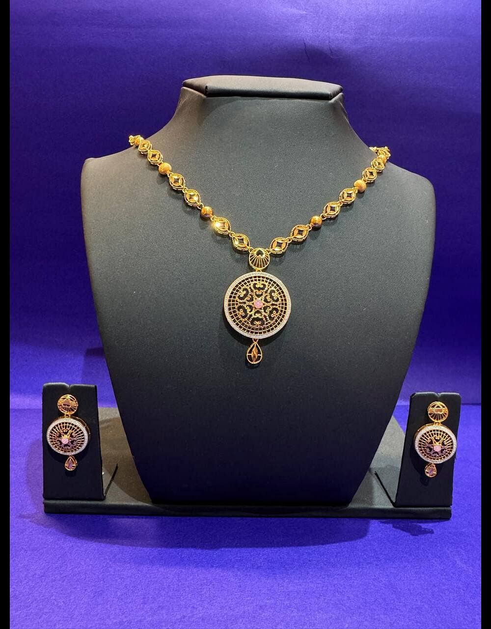 WOMEN FASHION NECKLACE 001  