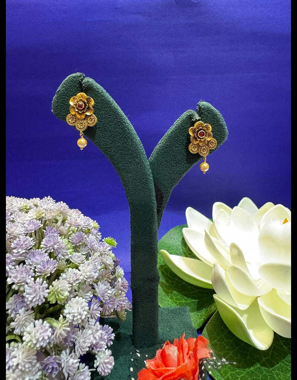 ANTIQUE Flower STUD  