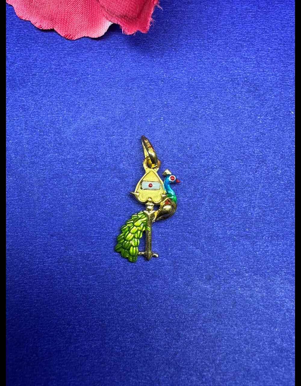 PEACOCK COLOR PENDENT  