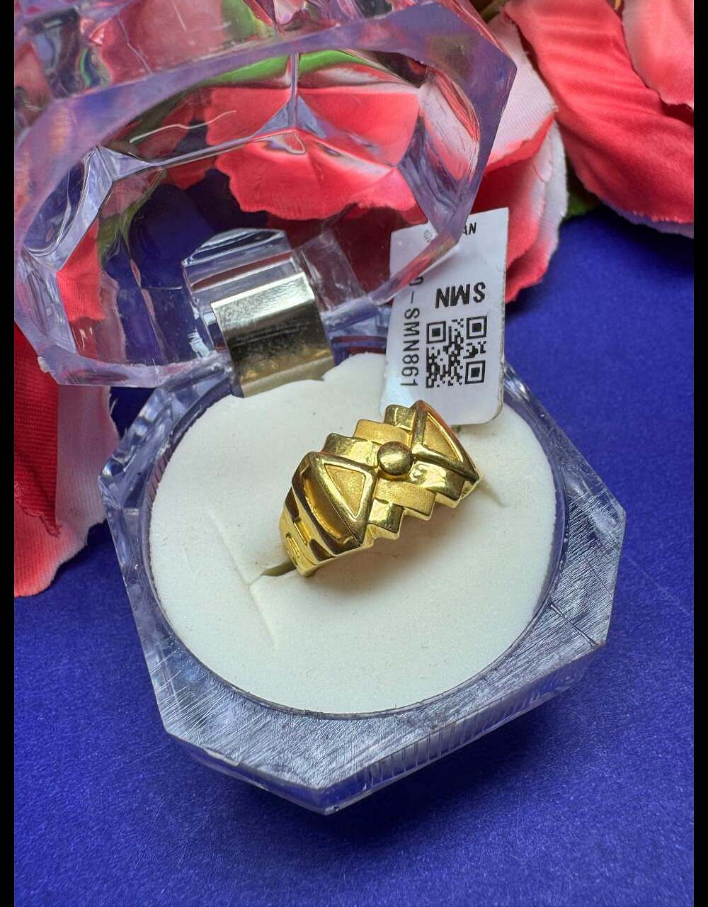MENS FASHION RING .  