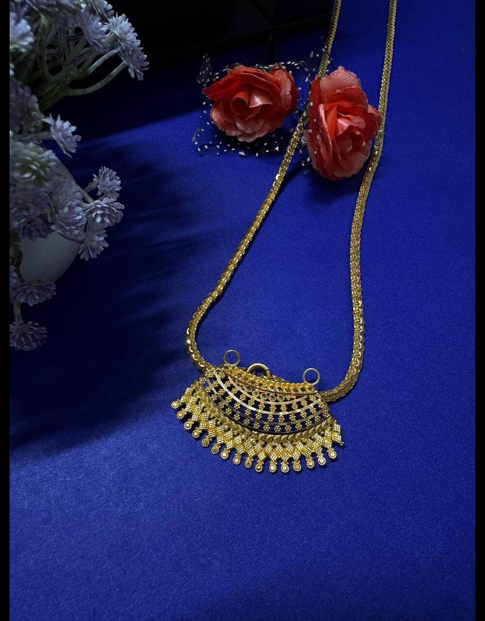 GOLD PENDANT  