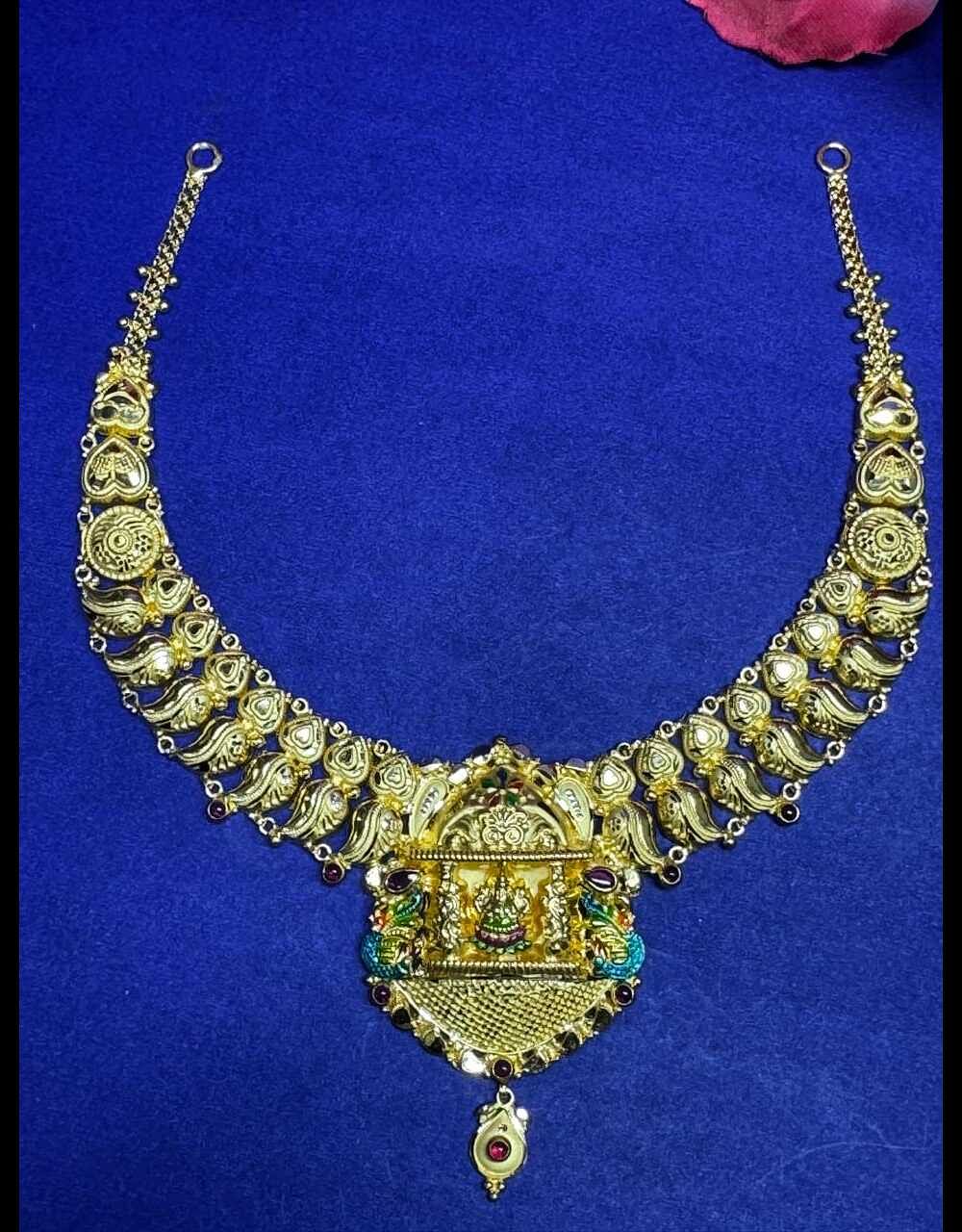 GOLD FASHION NECKLACE 05  