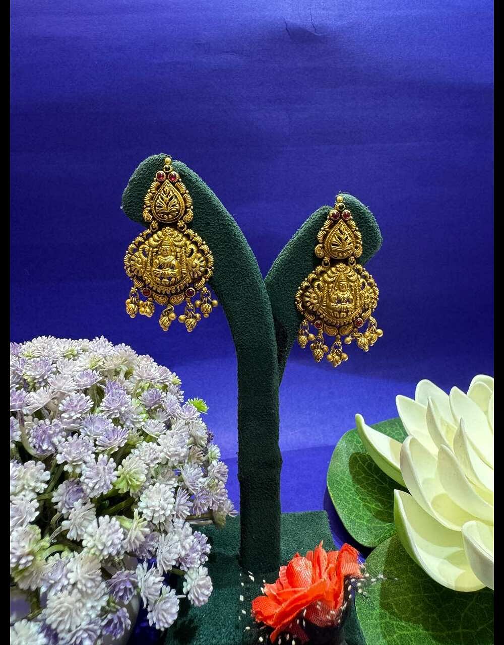 DHEEBA LAKSHMI STUD  