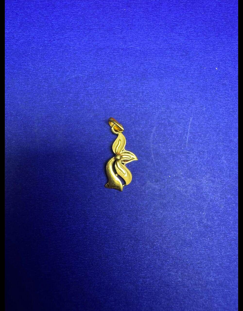 FLOWER PENDANT 01  
